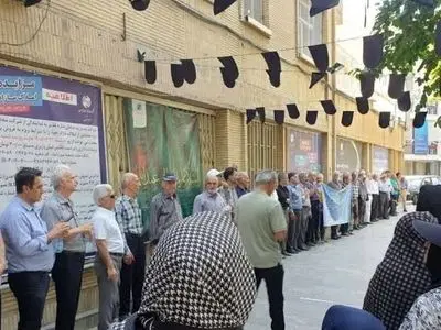 دلایل اعتراض بازنشستگان مخابرات/ برای «درمان» چهار بار هزینه می‌کنیم