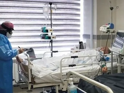 اکثر پرستاران فوت شده بر اثر کرونا بیش از ۲۰ سال سابقه کار داشتند