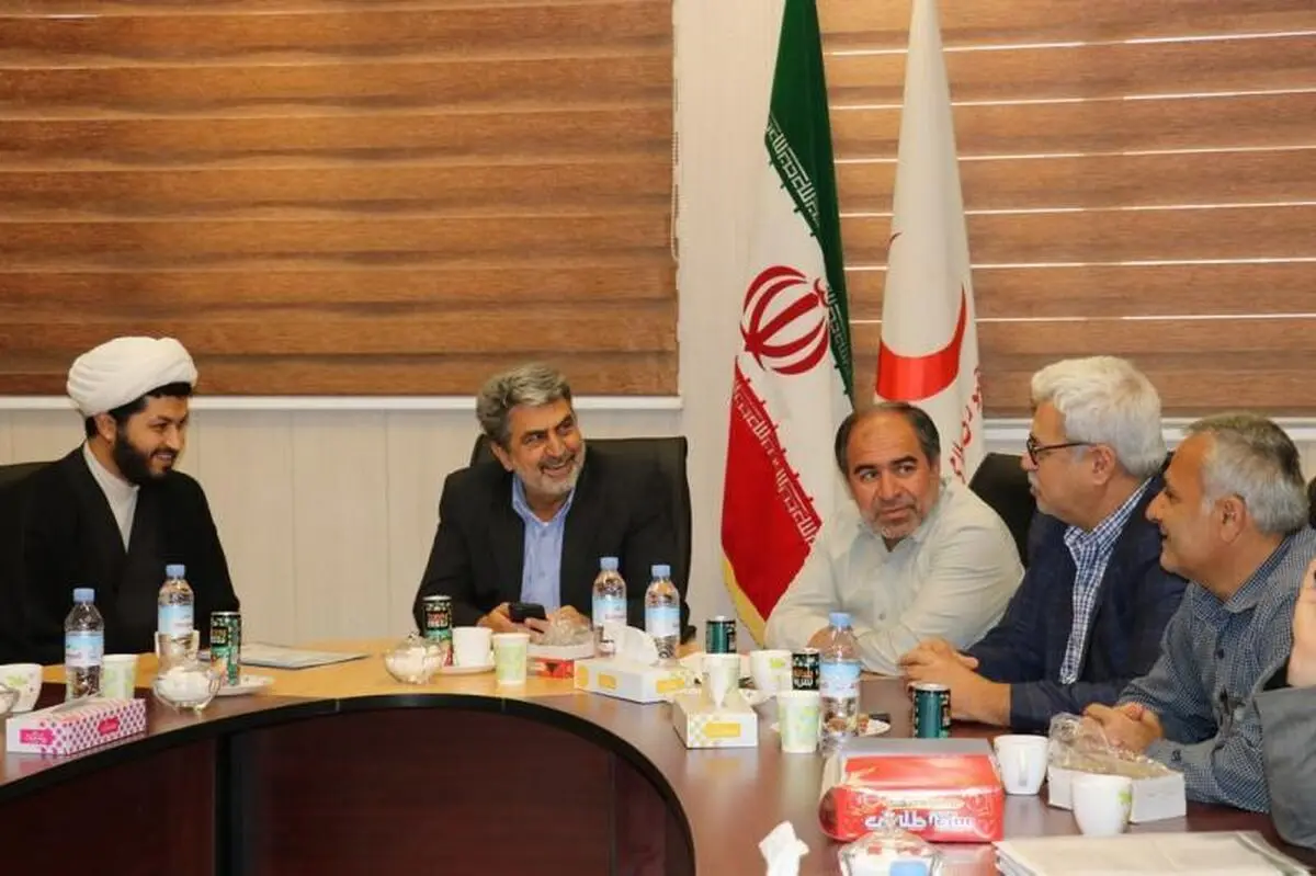 خدمت رسانی۱۵۶۰ نیروی هلال احمر برای اربعین در قالب برپایی ۲۷ درمانگاه در عراق