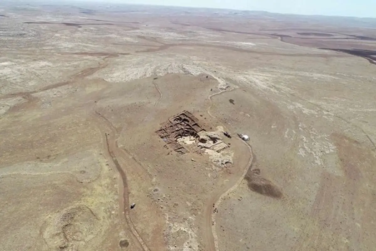 کشف نخستین داستان سه بعدی جهان در کاراهان تپه