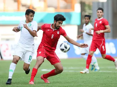 ثبت قرارداد مهاجم تیم امید با پرسپولیس(عکس)