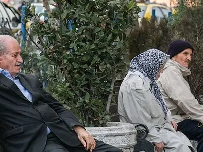 از داروی جانبازان تا متناسب‌سازی حقوق بازنشستگان/ دولت نمی‌خواهد هزینه کند!