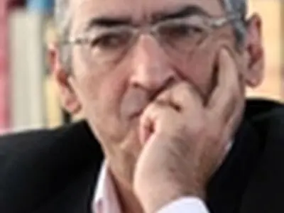 مرحوم دعاگو حاضر نشد برای کسب قدرت پا روی همه چیز بگذارد