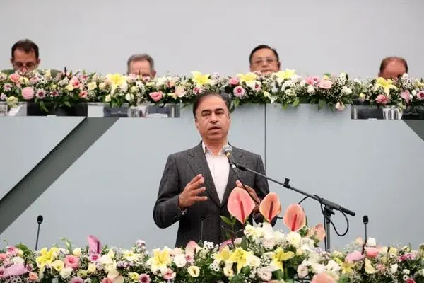 ابوعلی‌سینا متعلق به جهان اسلام و بشریت است