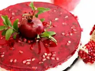 طرز تهیه چیز کیک انار مخصوص شب یلدا 