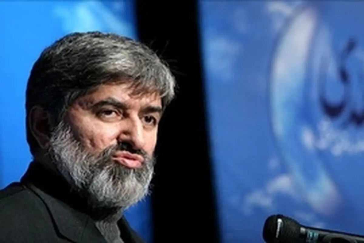 احمدی نژاد باید محاکمه شود / انتخابات سال ۹۲ دفع آفت از انقلاب بود