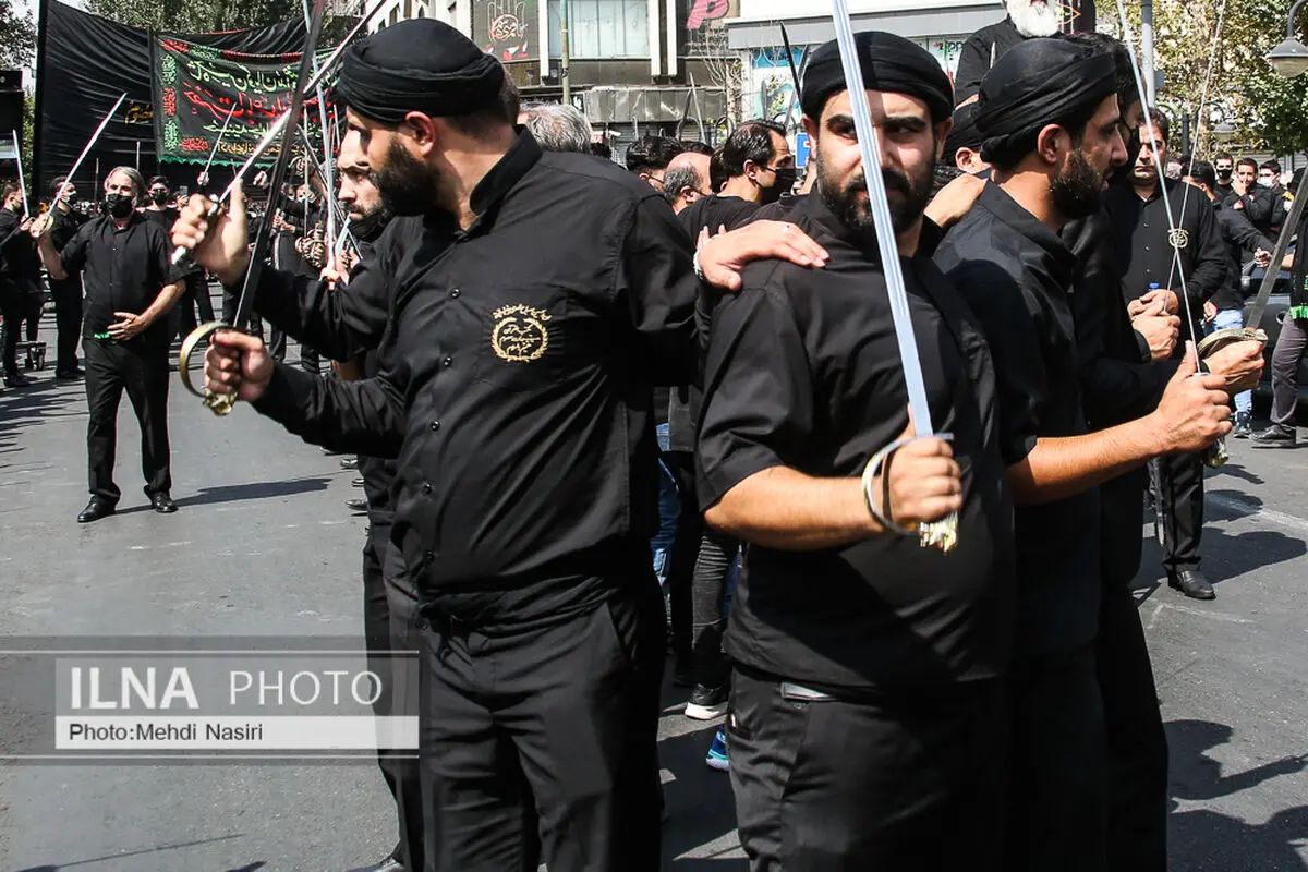 ویدئو/ مراسم تاسوعای حسینی در منیریه تهران