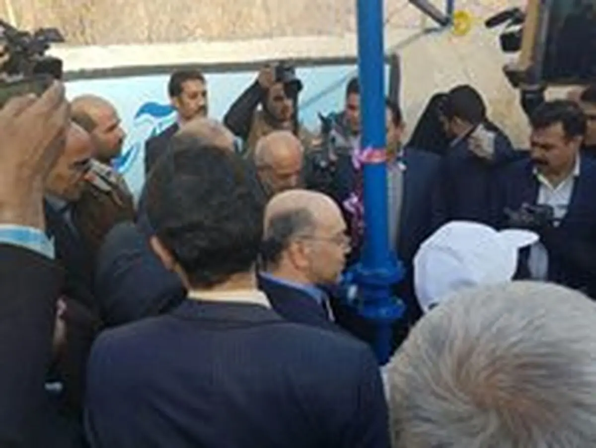 

افتتاح مجتمع آبرسانی کوثر کهمان و 47 روستای سلسله در استان لرستان
