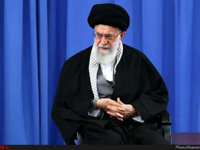 آیة الله خامنئی: مؤتمر البحرین محاولة امیرکیة عبثیة