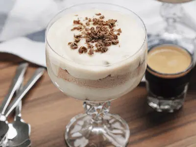 طرز تهیه پودینگ قهوه؛ دسر معروف انگلیسی