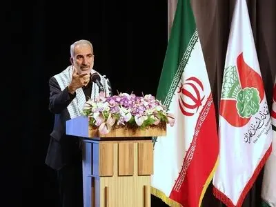 سردمداران نهضت امام خمینی (ره) اغلب معلمان بودند