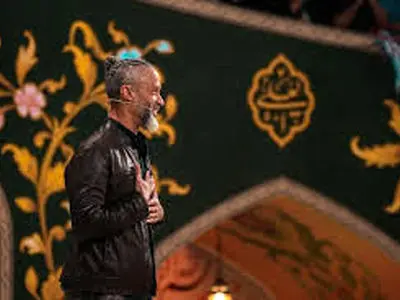 بسکتبالیست معروف آمریکا: کتاب اسلام و انقلاب امام خمینی را خواندم و قهرمان هایم تغییر کردند + فیلم