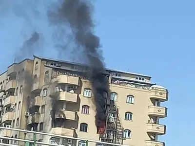 4 نفر محبوس حادثه آتش‌سوزی یک واحد مسکونی در قم نجات یافتند