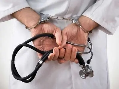 محکومیت یک پزشک متخلف در دزفول