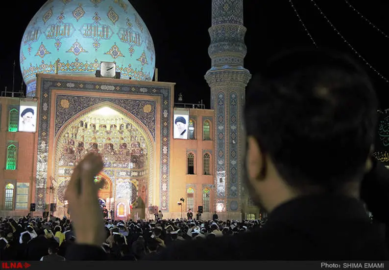 مراسم قدر شب بیست و سوم ماه مبارک رمضان در مسجد جمکران شهر قم برگزار شد.