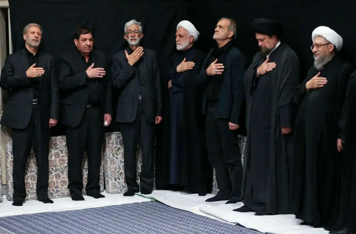 تحلیل فعال رسانه ای اصولگرا از چرایی عدم حضور رهبر انقلاب در مراسم محرم