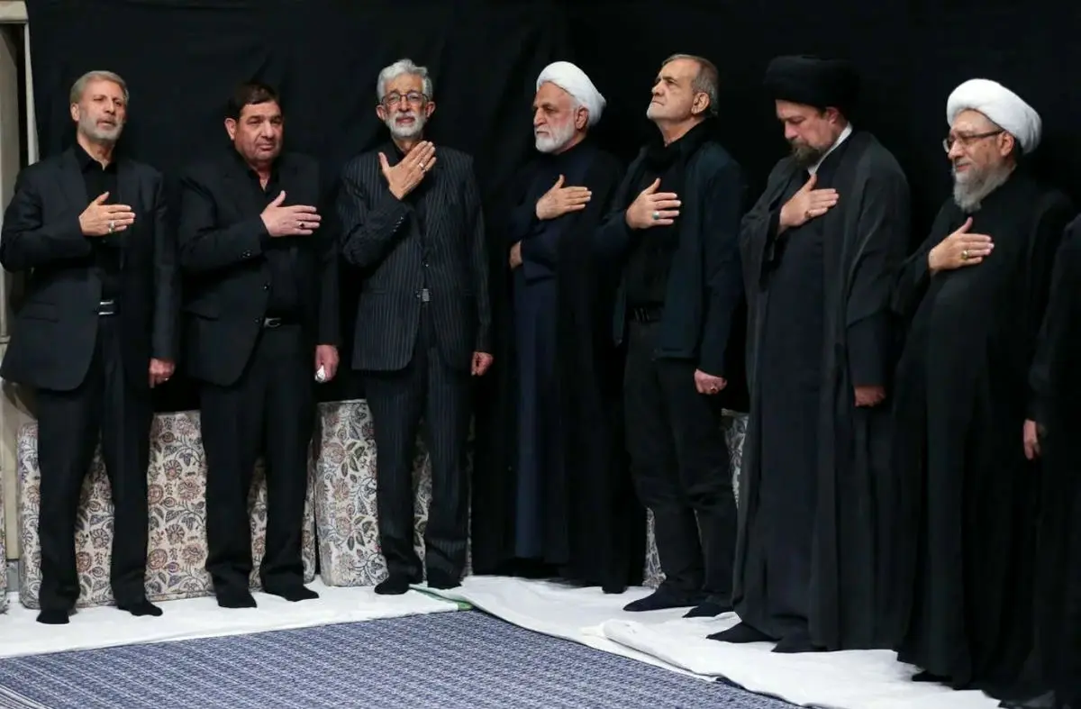 تحلیل فعال رسانه ای اصولگرا از چرایی عدم حضور رهبر انقلاب در مراسم محرم