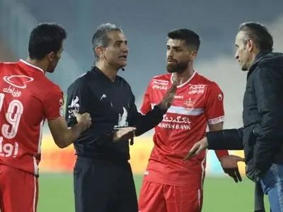 گزارش تصویری نیمه اول بازی پرسپولیس و ذوب آهن اصفهان