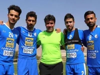 نوازی: توفیقی با عکس با بازیکنان استقلال معروف شد/ بعید می‌دانم شفر بخواهد مجیدی و جباری دستیارش شوند