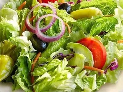 خطر خوردن سالاد به جای شام!