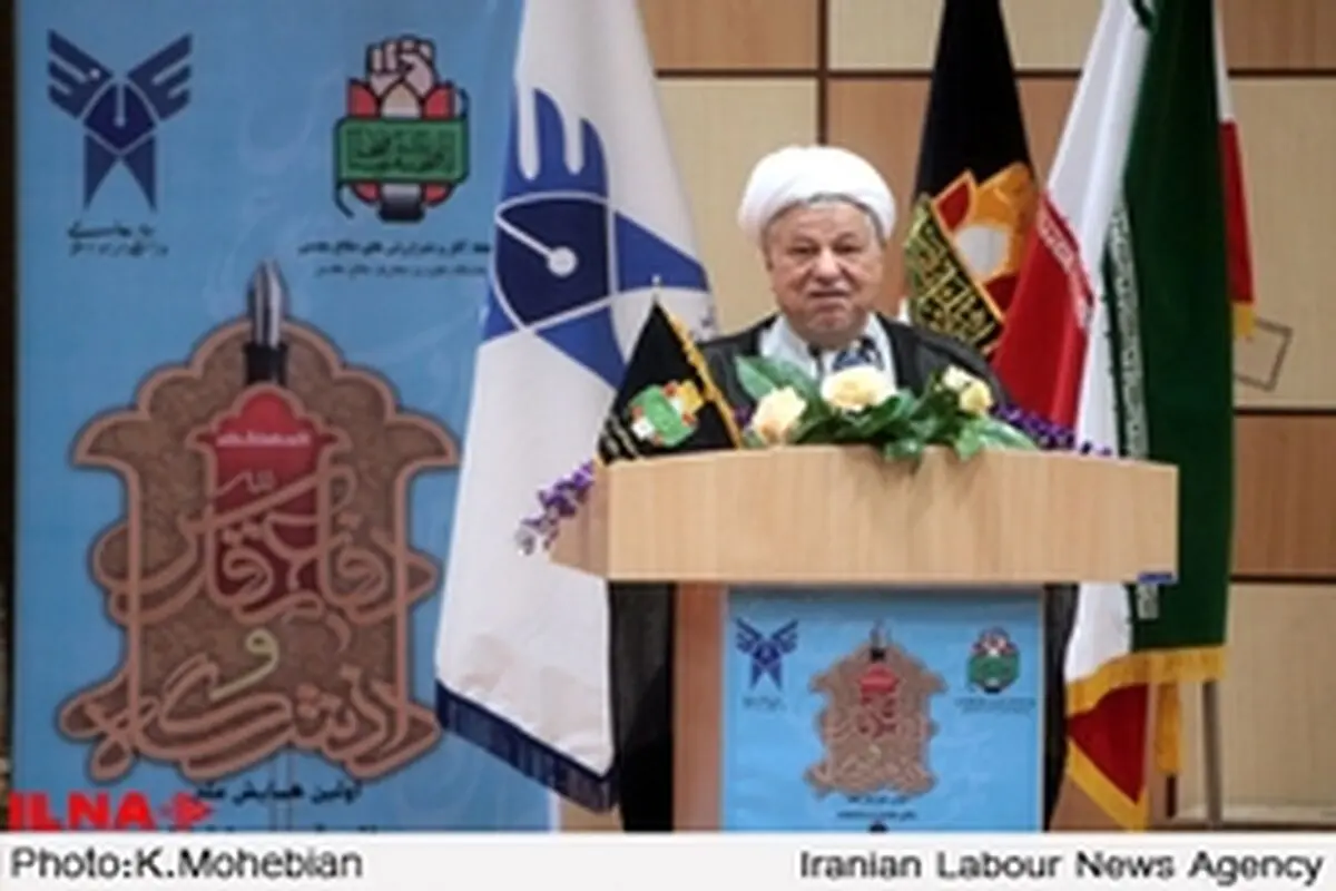 ایران پیروز واقعی جنگ بود / شرّ داعش جز با کمک و چاره‌‌اندیشی ایران از بین نخواهد رفت