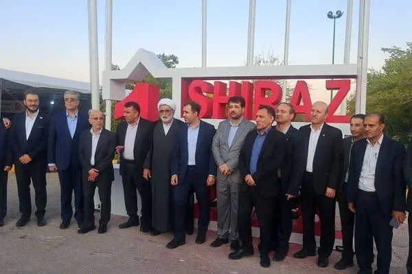 توقيع 50 عقدًا تجاريا بين شركات محلية واجنبية في معرض "شيراز إكسبو 2025"