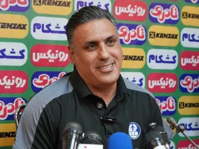 تراکتور برای جذب فاضلی به من زنگ زد