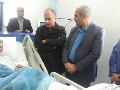عیادت نماینده وزیر آموزش و پرورش از «دهقان فداکار» در بیمارستان
