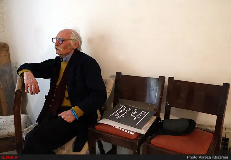 می‌گویند شکنجه نکردیم اما من یک شاهد تاریخی‌ام/ بازجوها از "پا" پوتین درست می‌کردند