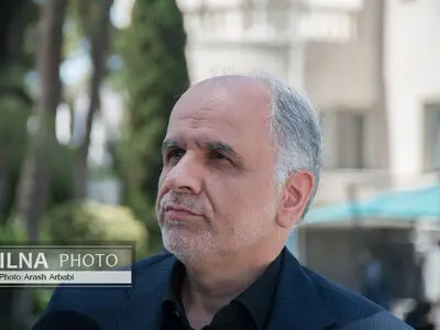 آیین‌نامه جدید دولت برای ورود کالا توسط ملوانان و کولبران استان‌های مرزی در دست تدوین است
