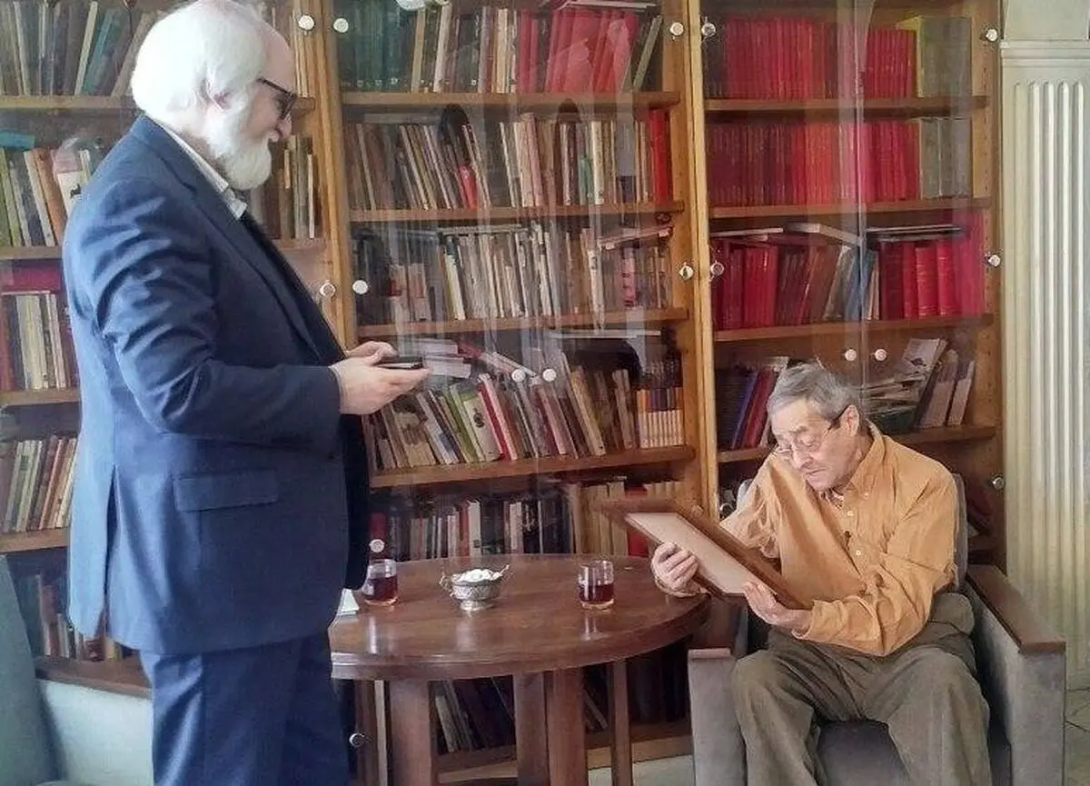 از یک عمر تلاش احمدرضا احمدی تقدیر شد 