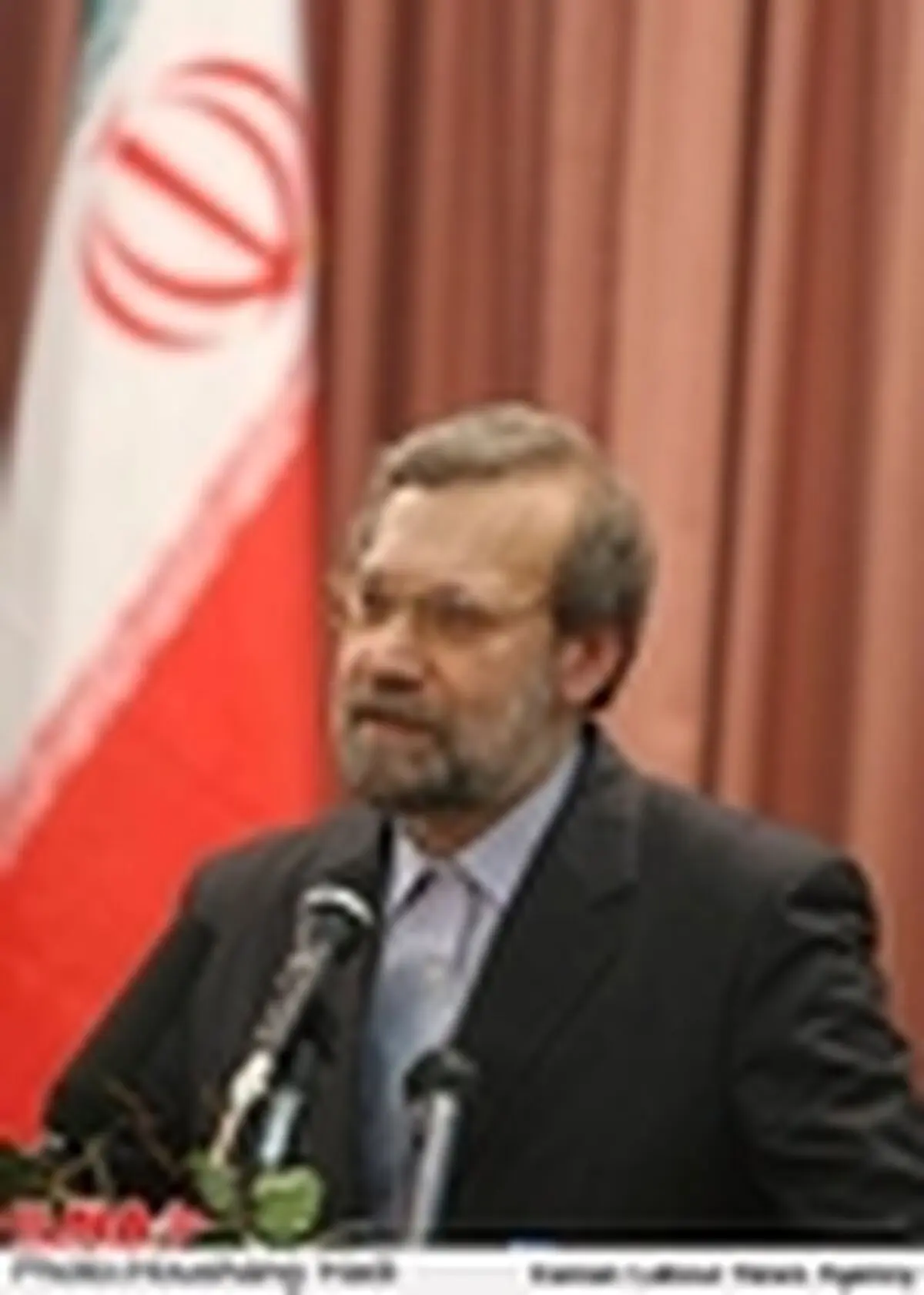 دفاع از انقلاب نباید دولتی باشد