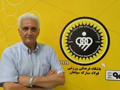 اخوان: همه دیدند داور با سپاهان چکار کرد/ نویدکیا حافظه‌اش را از دست داد