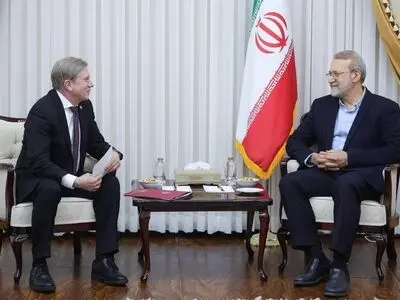 معاون نخست‌وزیر روسیه با لاریجانی دیدار کرد