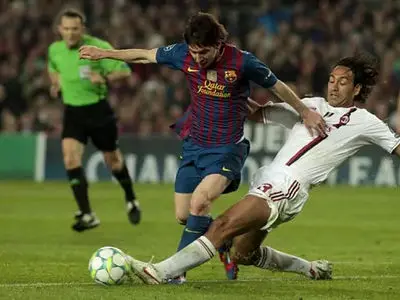 ویدئو نوستالوژی: ناراحتی مسی جوان از تکلِ اسطوره