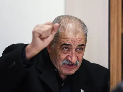 رییس یا نایب رییس، یکی باید برود