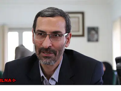 حضور پلیس راهور برای شماره‌گذاری اتوبوس اسکانیای عقاب افشان