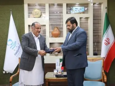 تفاهم‌نامه تأمین ۱۰۰۰ کولر گازی برای مدارس سواحل مکران امضا شد