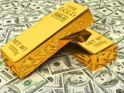 نرخ ارز و سکه در بازار آزاد 7 اردیبهشت ماه تا ساعت 15 / افزایش 10 تومانی دلار