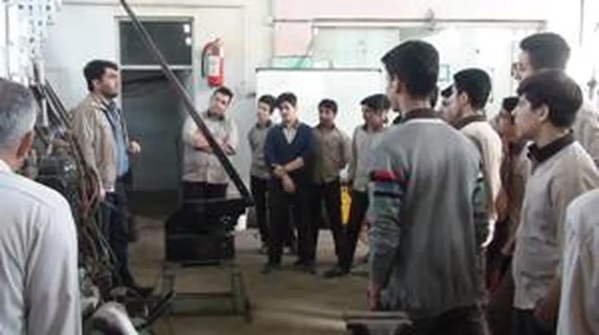 هفت هزار و ۲۵۴ نفر در رشته‌های فنی و مهارتی ثبت‌نام کرده‌اند