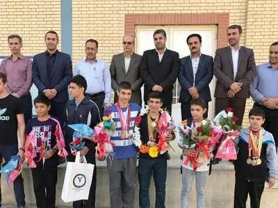 درخشش دانش‌آموزان شناگر کردستانی در رقابت‌های قهرمانی کشور