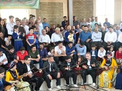 کهن آواهای تنبور برگزیدگانش را معرفی کرد/همنوایی تنبورها در بان‌زلان