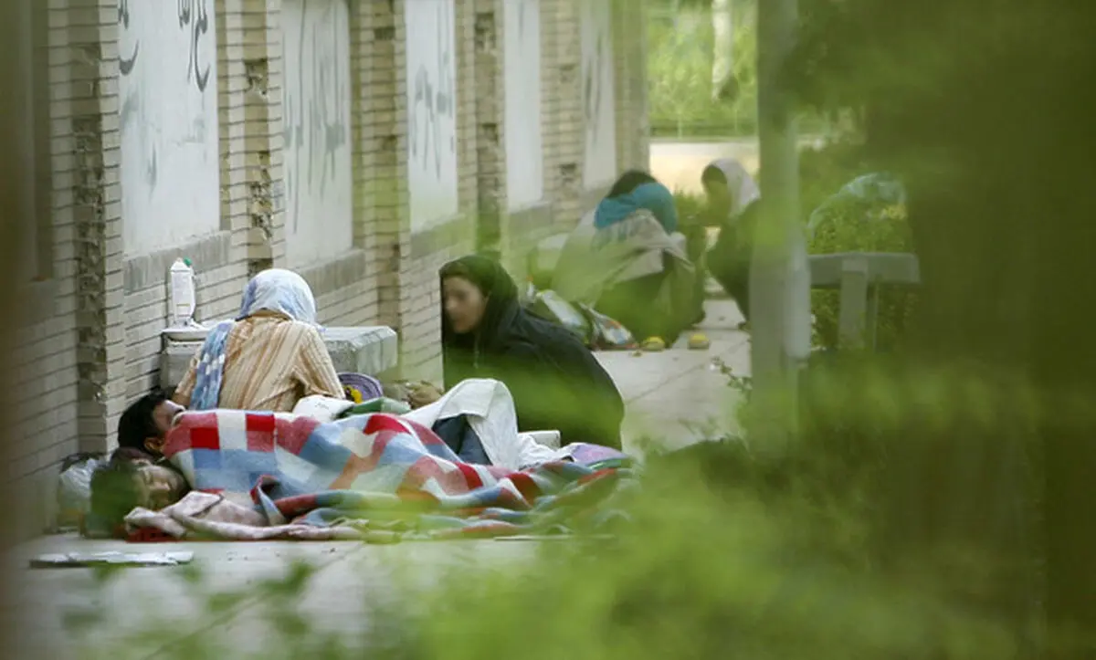 آمار دقیقی از زنان کارتن‌خواب تهران نداریم/ رایگان شدن مترو برای انتقال زنان آسیب‌دیده به گرمخانه‌ها