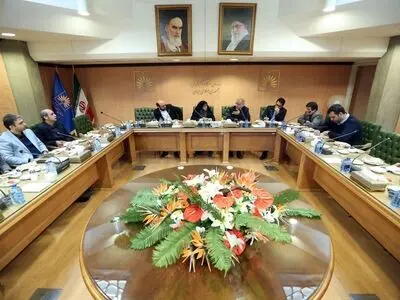  نشست انجمن مطالعات فرهنگی و ارتباطات با میزبانی رئیس کتابخانه ملی 