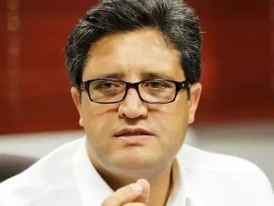 ابراهیم حصاری دبیر پنجمین جشنواره فیلم «موج کیش» شد