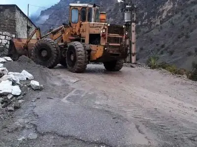 تمامی محورهای مواصلاتی شهرستان الیگودرز باز و تردد به صورت عادی برقرار است