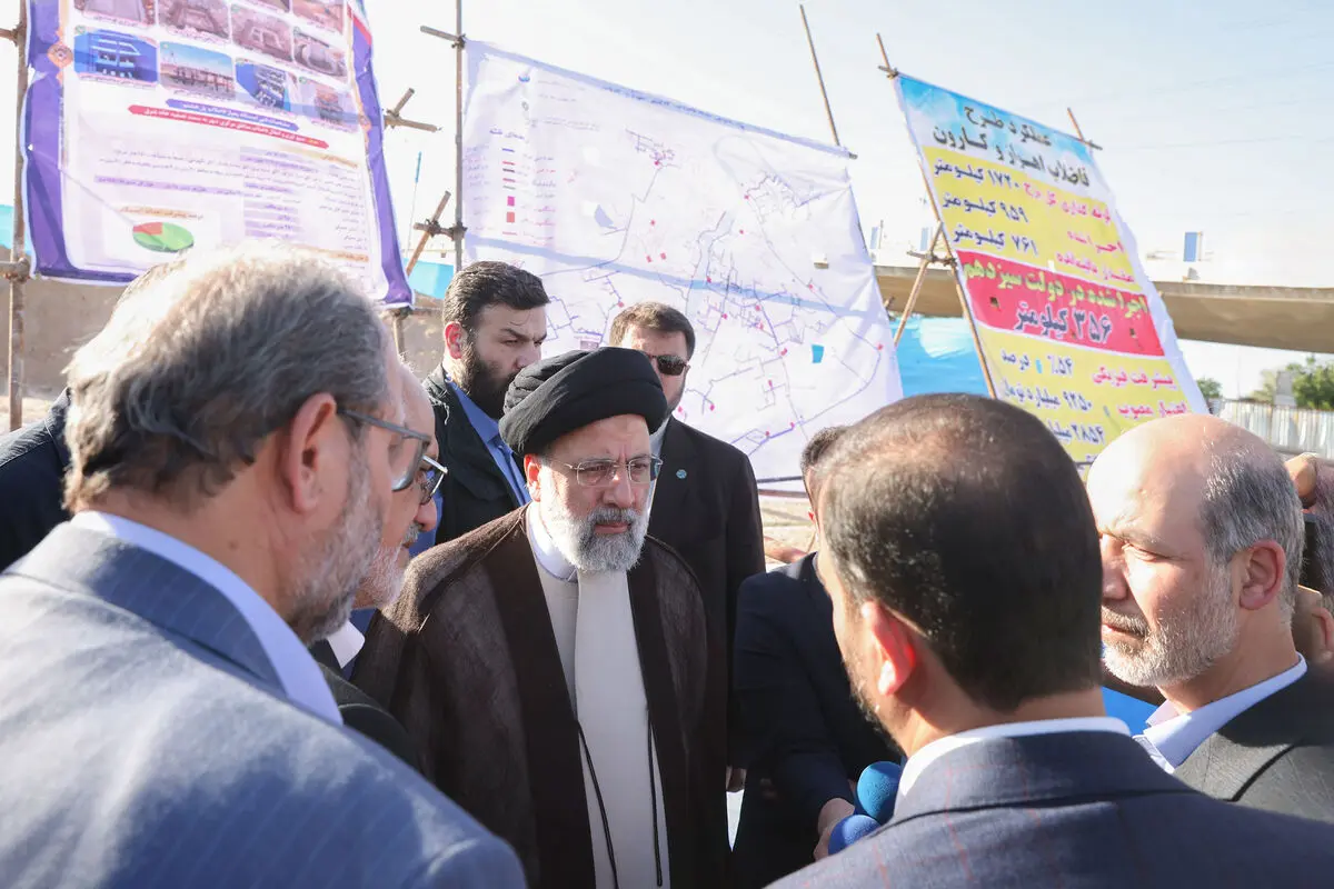 بازدید رئیسی از پروژه فاضلاب اهواز و‌ کارون