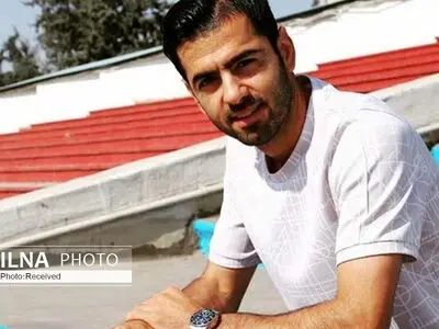 مدافع سابق استقلال در قطر مربی شد