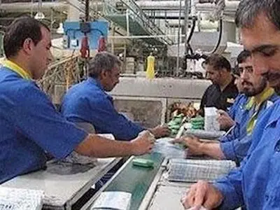 امیدواری کارگران یاس خرمشهر به وعده مدیر کل دادگستری برای پیگیری احیای کارخانه