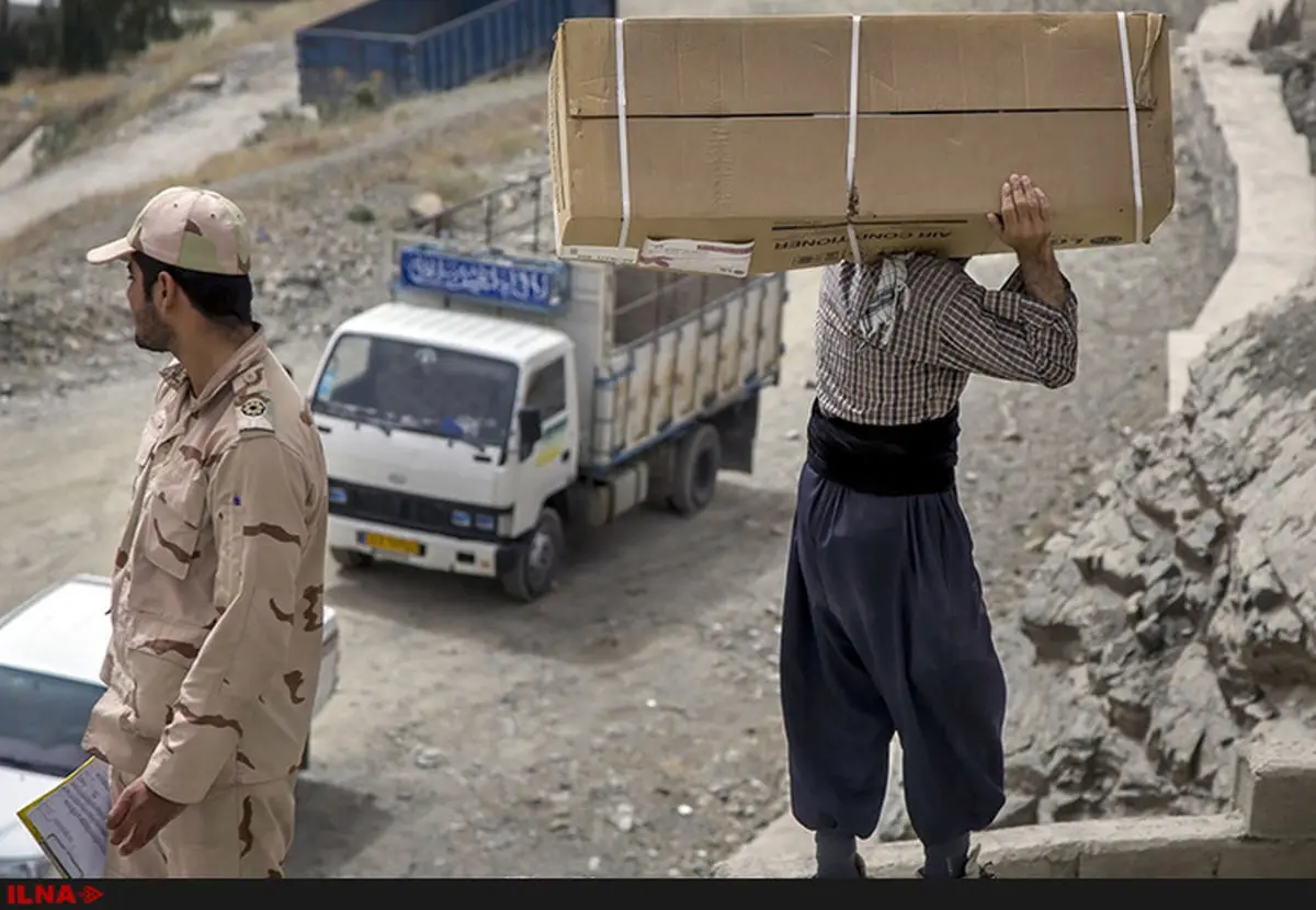 کشته شدن ۲ کوله‌بر در پی تیراندازی هنگ مرزی در بازار بانه/ دهیار یکی از روستاهای بانه در میان کشته‌ها